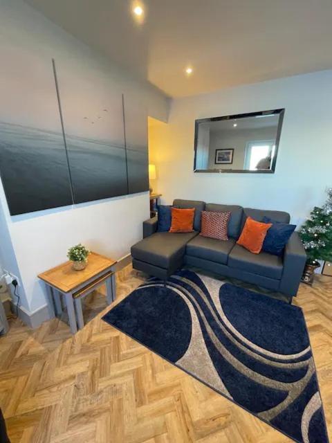 Spectacular 2 Bedroom Balcony Sea View Flat Скарборо Экстерьер фото